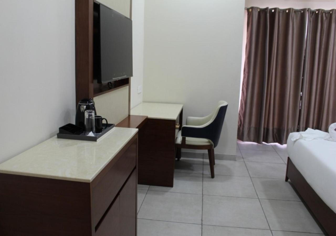 Ixoras Hotel Kinshasa Exteriér fotografie