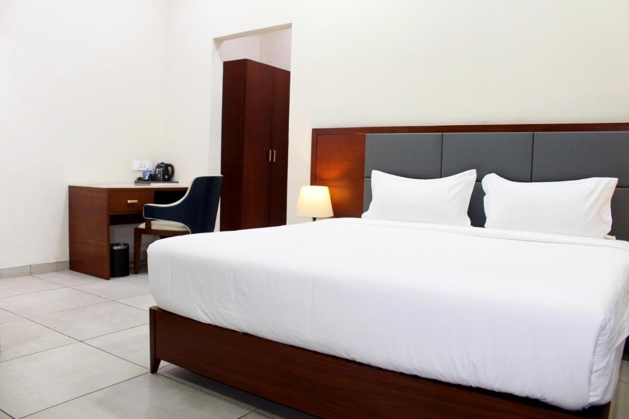 Ixoras Hotel Kinshasa Exteriér fotografie