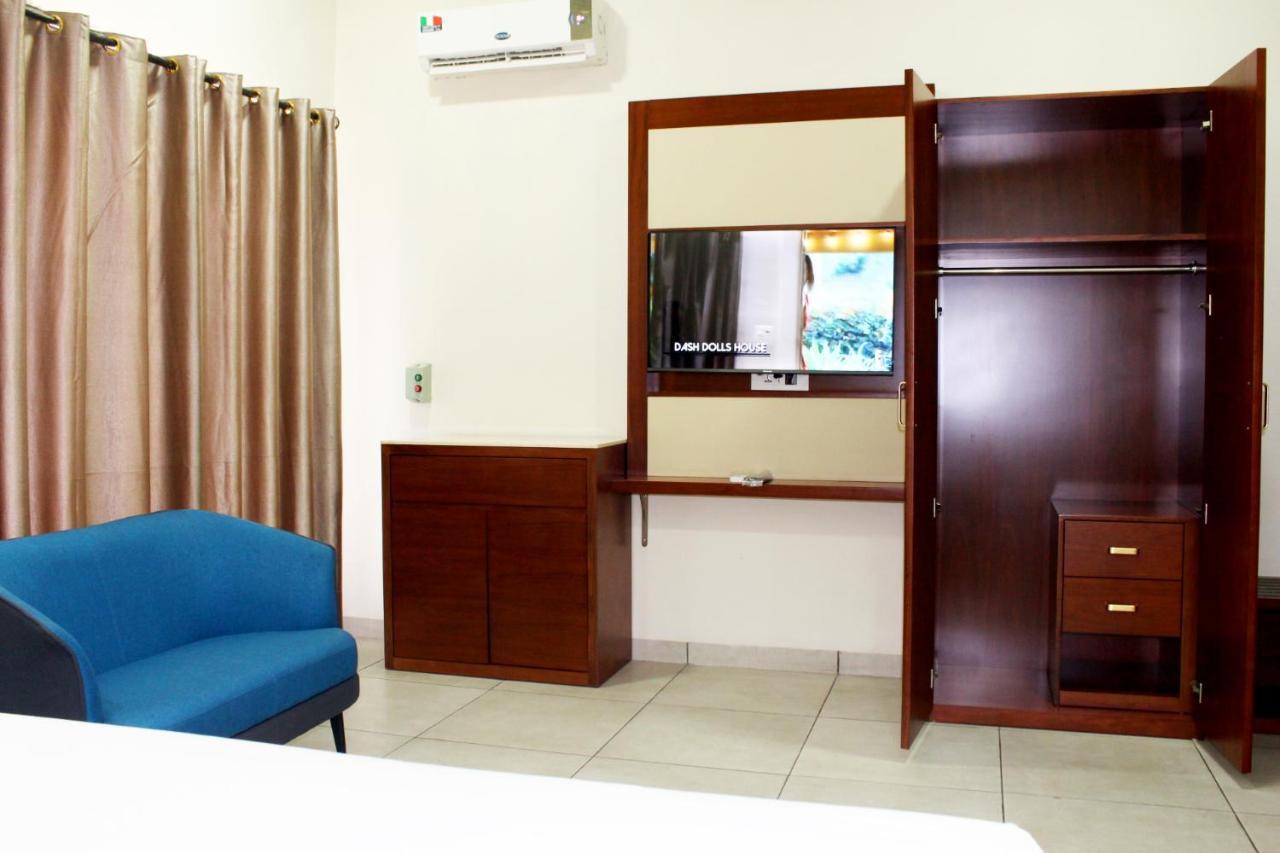 Ixoras Hotel Kinshasa Exteriér fotografie